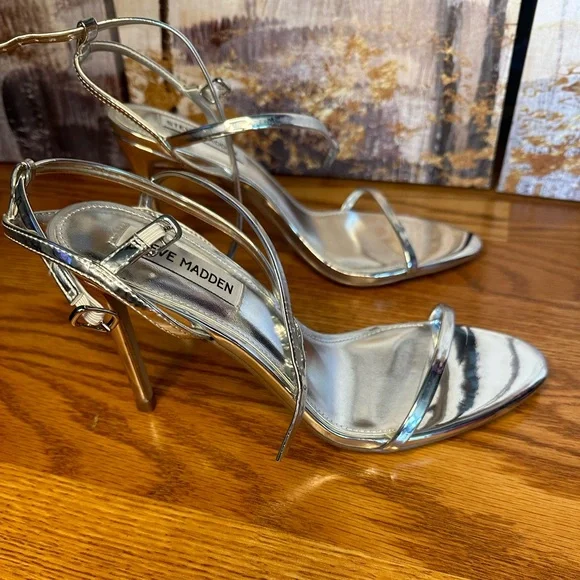 NWOT Steve Madden Theresa High Heel Strappy Open Toe Dress Sandal - Picture 2 of 5